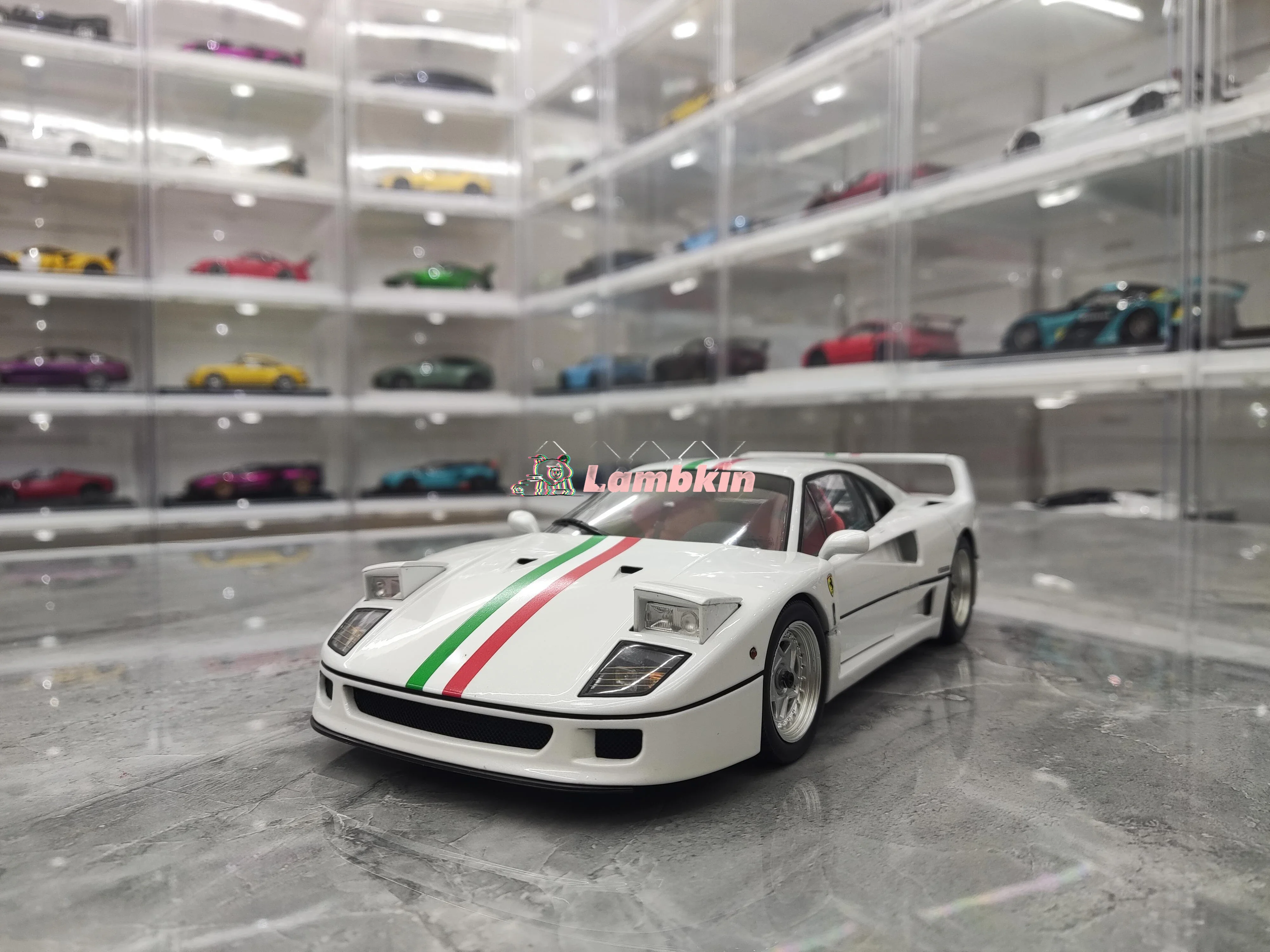 

Kyosho 1:18 Car Model For Ferrari F40 Replica Alloy Full Metal Collectible Ornaments Gifts