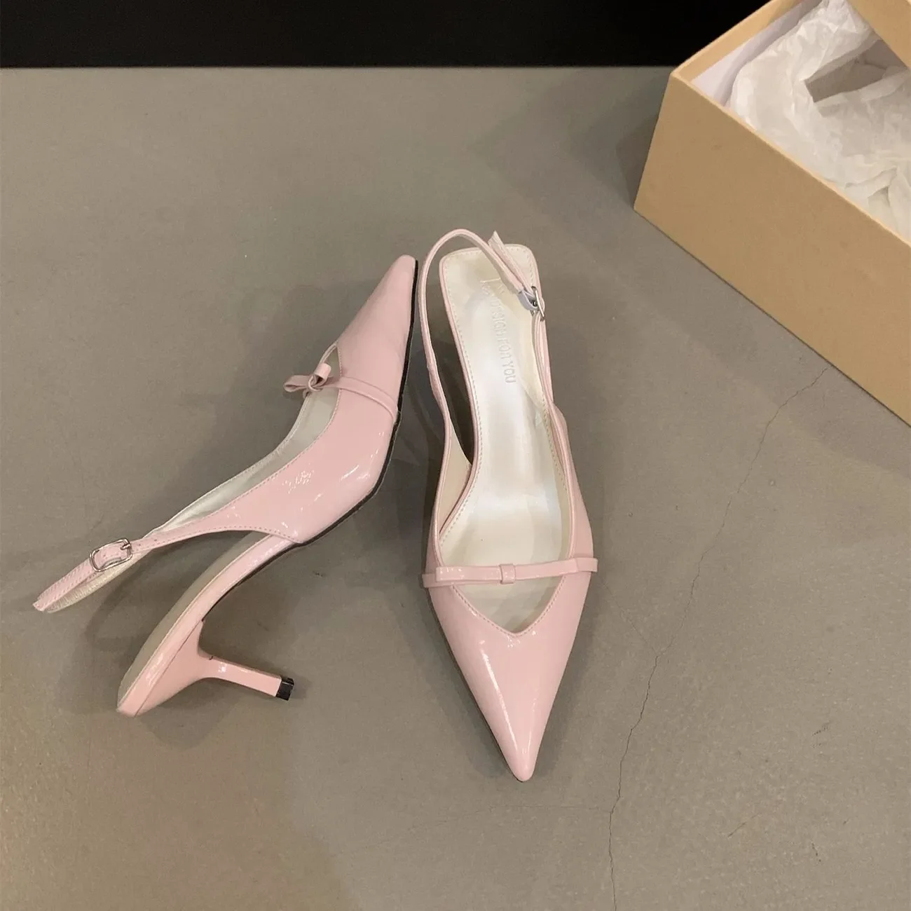

Pumps Pointed Toe Sandals for Women New Breathable Fashion Shoe Summer 2025 Offers Daily Comfort Luxury Footwear Vip Woman Shoe