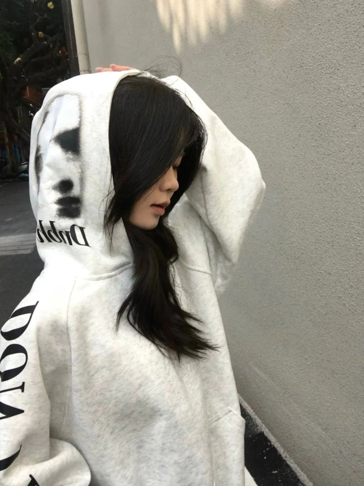 ملابس الشارع الأمريكية الرجعية هوديي القمم المرأة إلكتروني تصميم فضفاض عصري ملابس خارجية معاطف Harajuku موضة طباعة بلوزات غير رسمية