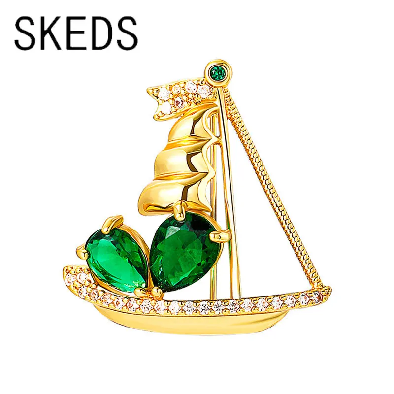 

SKEDS Exquisite Women Men High Quality Green Rhinestone Ship Badges Pins Fashion Shiny Boutique Decoration Brooches Lapel Pin