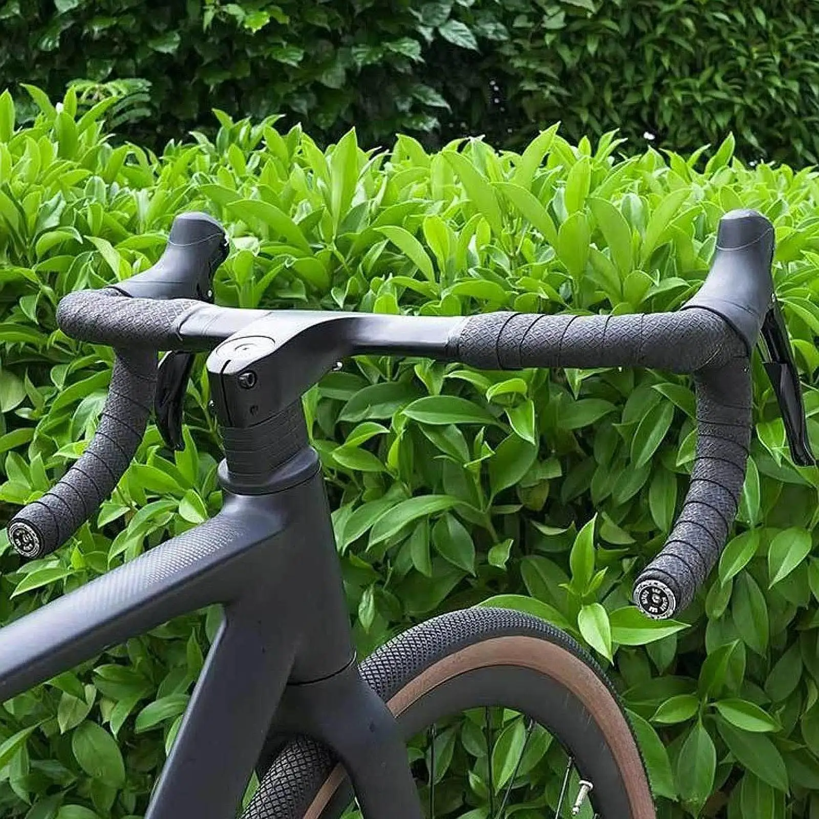 

Bike Handlebar Tape with Bar End Plugs Soft Waterproof Cycling Wraps for Road Bike Handlebar