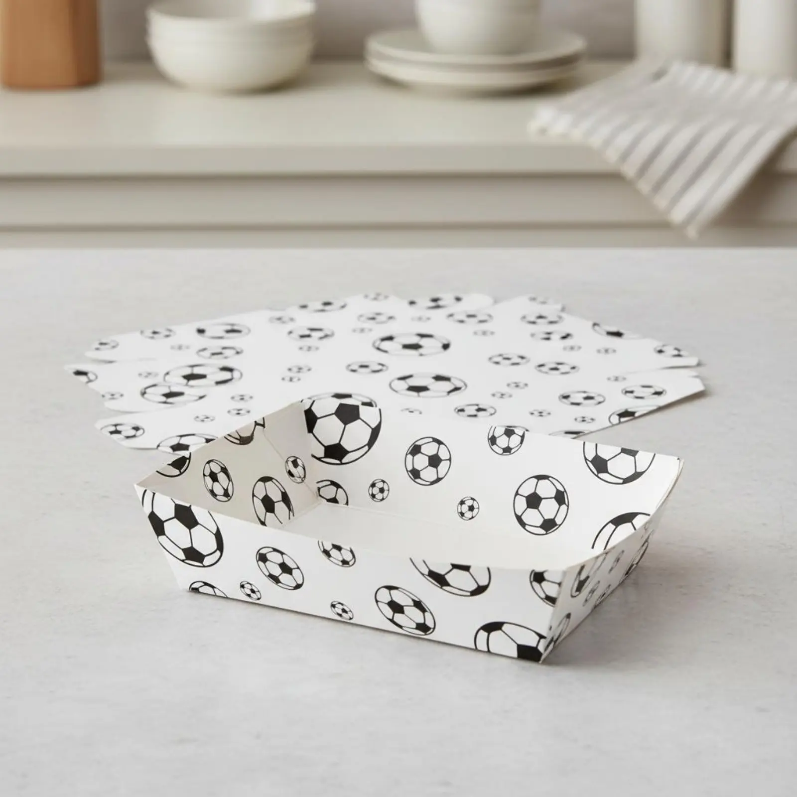 12 Pieces Sports Theme Party Snack Boat Grease Resistant Boat Shaped Snack Holder Disposable Paper Food Tray for Tailgating