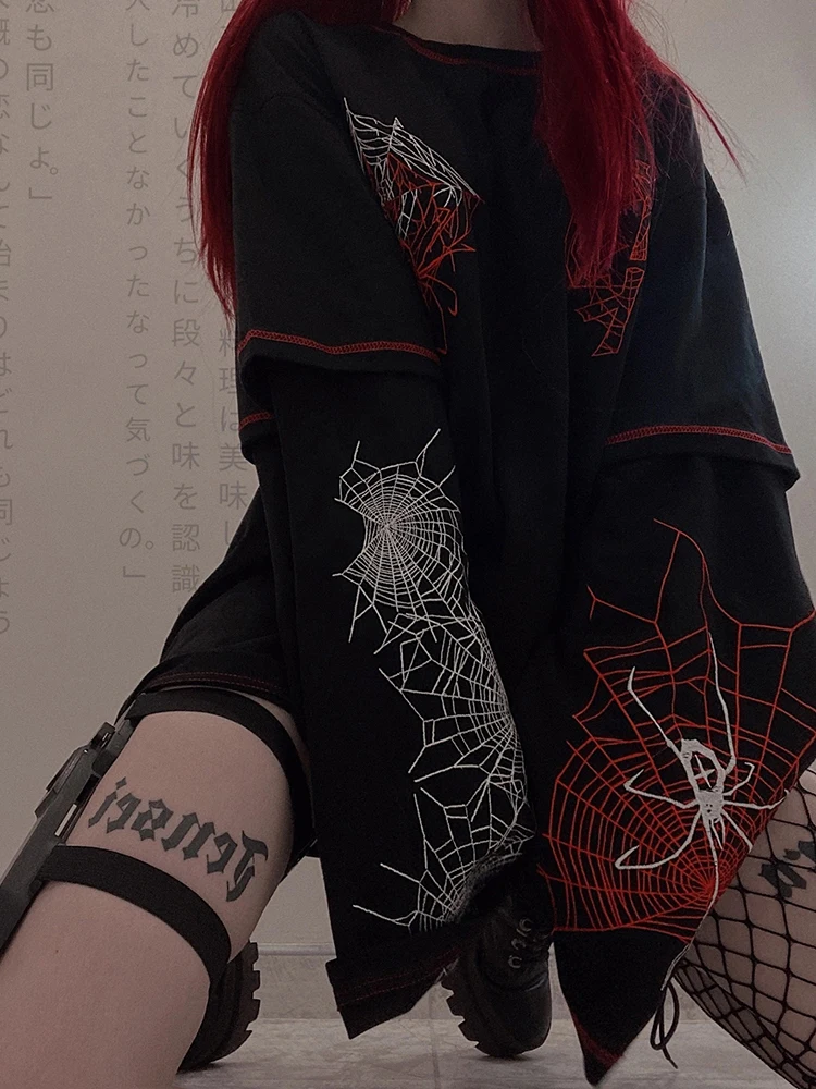 Y2K Long Sleeve Shirts Women Spider Web Graphic Print Top Spring Goth grunge Streetwear Loose Gothic Punk Top Women T Shirt emo