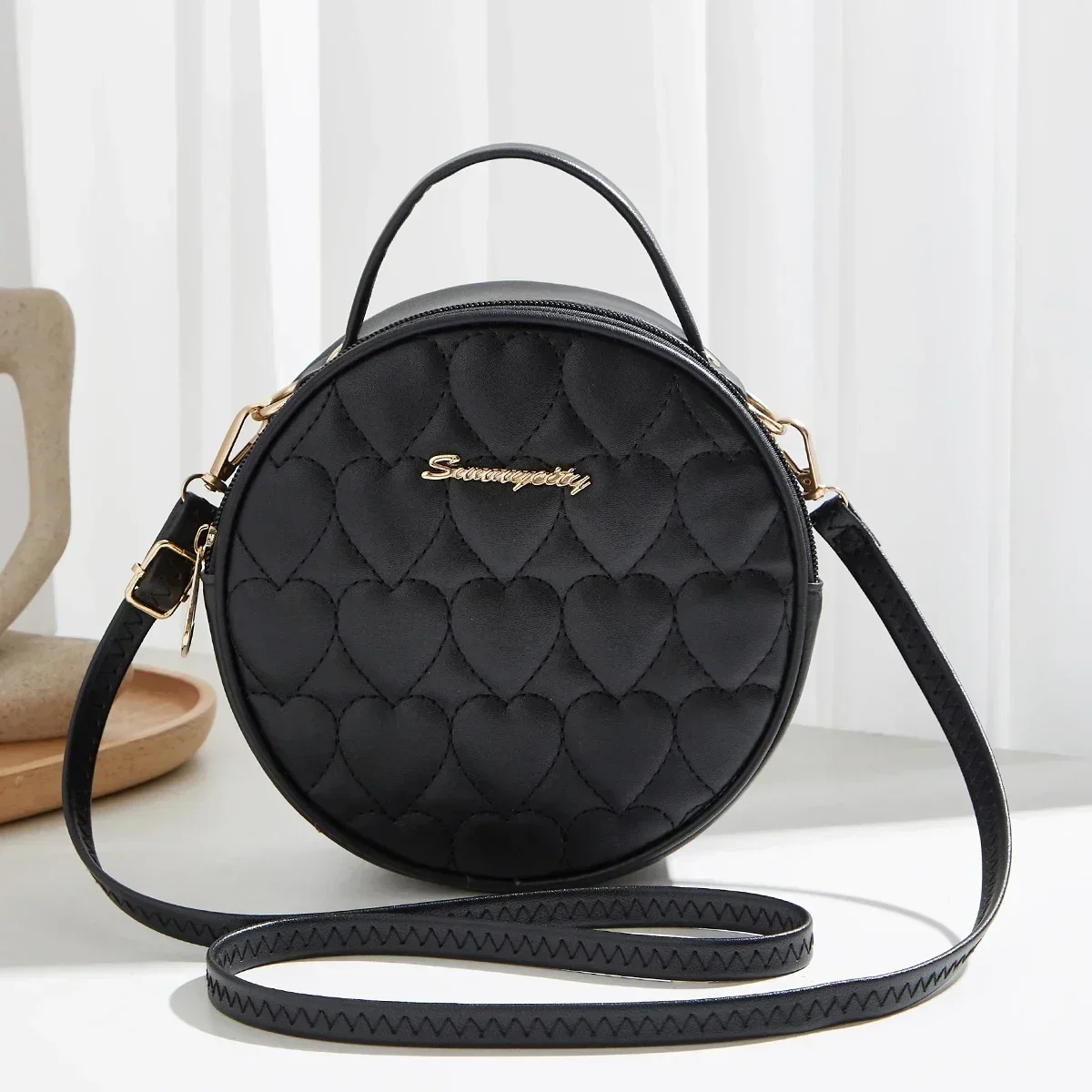 Fashion trend love embroidery small round bag ladies handbag shoulder bags new small fragrance temperament women'sCrossbody bag