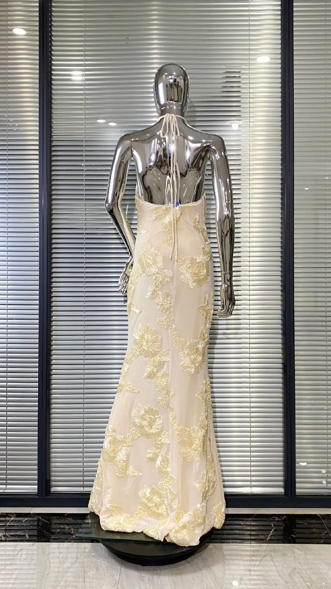 VOORRAAD Vrouwen Sexy Halter Uit de Schouder Borduren Bodycon Lange Jurk Elegante Avondfeest Verjaardag Cocktail Outfit