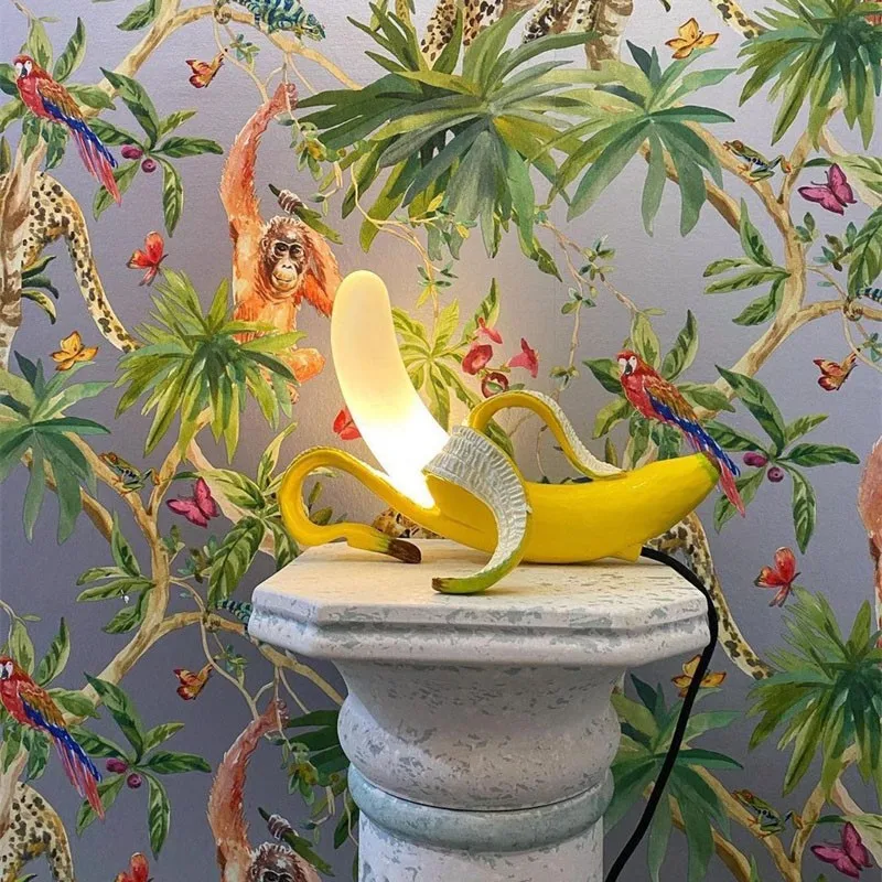 Fun Design Banana Lamp Nordic Creative Personality Artistic Sense Modeling Atmosphere Decoration Study Bedroom Fruit Table Lamp