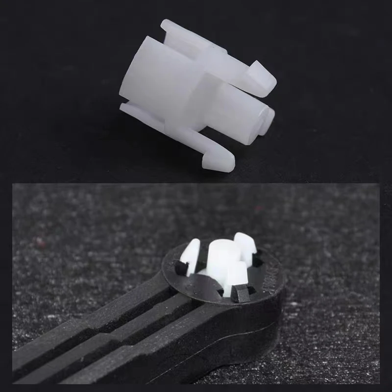 Clutch Buckle Maste… - image