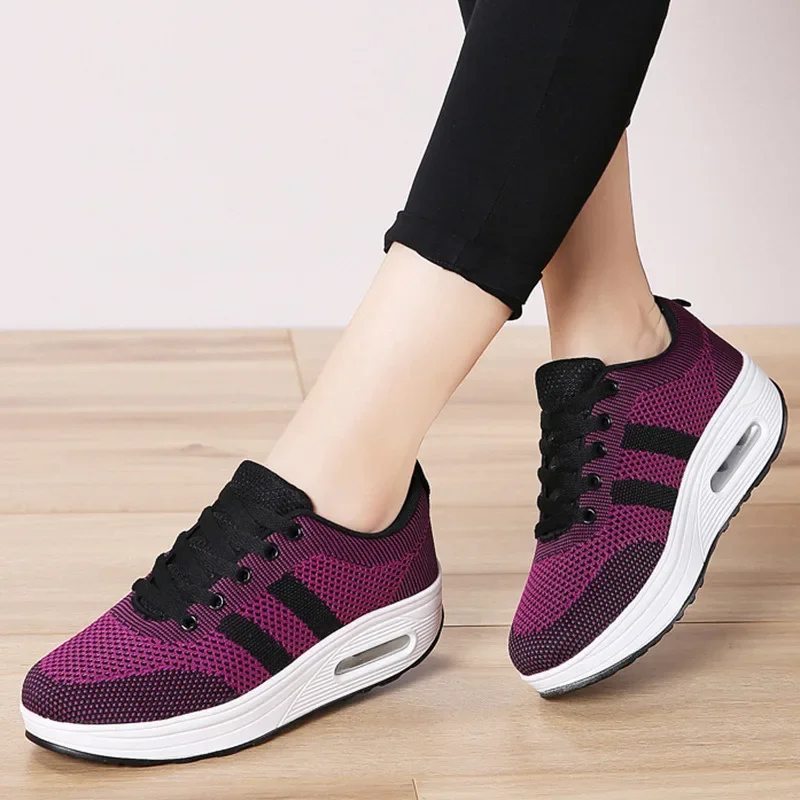 2024 Women's Shoes New Thick Sole Fashion Mom Shake Shoes Leisure Sports Running Shoes