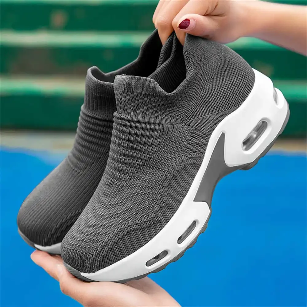 Slipon Sock Luxury Boots Women Designers Flats Sport Woman Shoes Sport Sneakers Tenes Mascolino New In Resale Cuddly Teniz