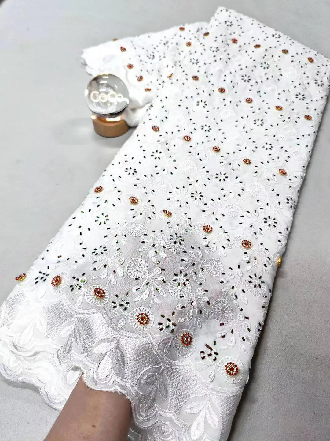 

2025 High-Quality Africa Nigerian Sequins Cotton Embroidery Lace Fabric Tulle for Wedding Party Dress Chiffon XL088 5 Yards