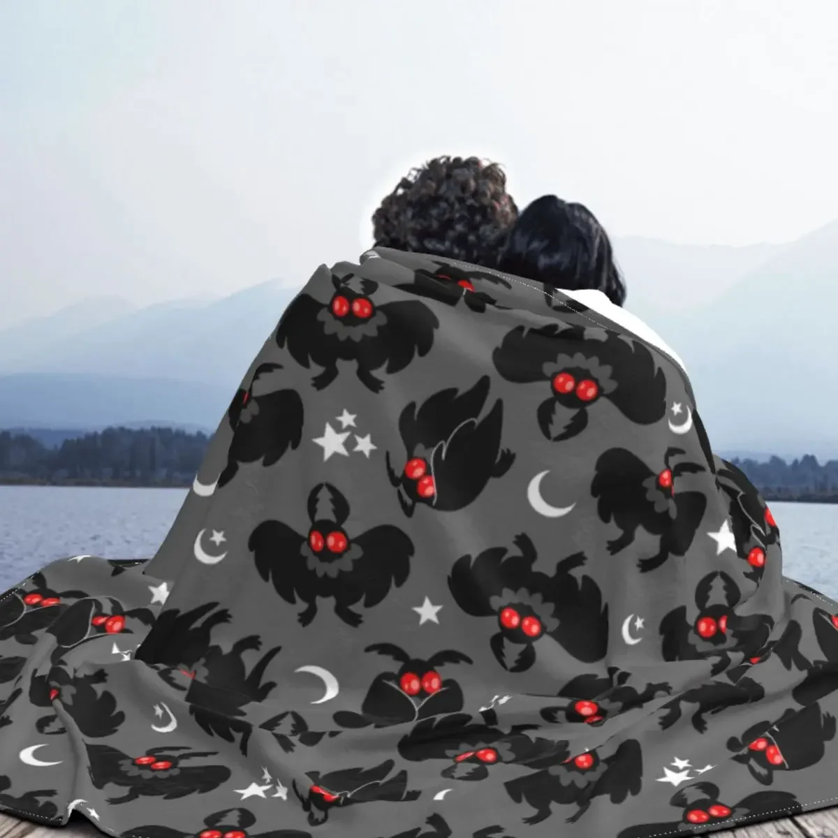 Cute Cryptids Mothman Pattern Blanket Coral Fleece Plush Spring/Autumn Portable Thin Throw Blanket for Home Office Rug Piece