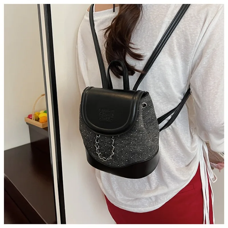 

2025 New Trendy Backpack - Women's Shoulder Bag, Stylish Commuter Backpack with Vintage Charm, Spacious Daily Essentials Bag