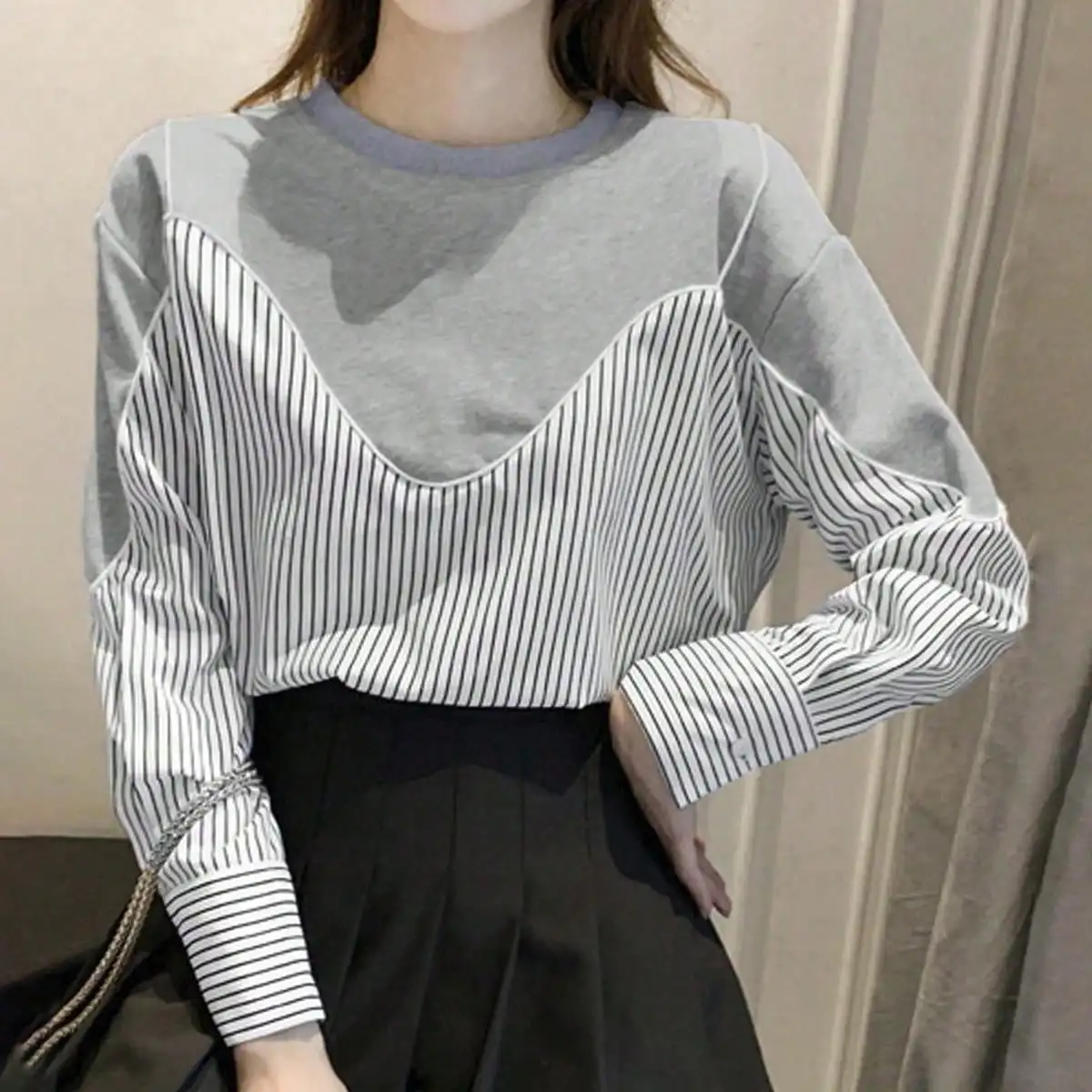 Korean Chic Early Autum Design Niche Stripesd Splicing Fake Two-Piece Long-Sleeved Tops Loose Slimming Look T-Shirts for Women Iqogitan Individual Cymbals