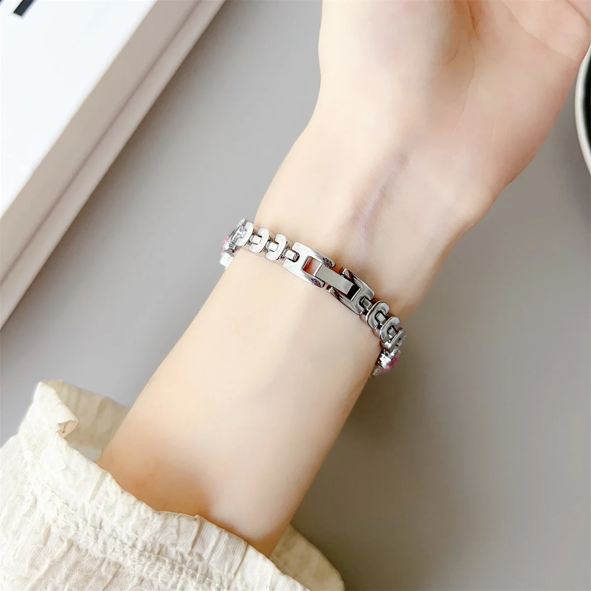 Watch Band For iWatch 42/44/45/46/49mm 38/40/41mm Metal Fashion Watch Strap for Watch Series Ultra2 Series 10/9/8/7/6/5/4/3/2/1_voghion.com