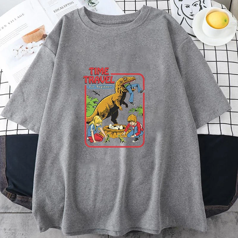 Stealing Dinosaur Baby Caught Pattern Retro Men Women T-shirts Casual Short Sleeve Fashion Breathable Unisex Tees Street Fashion