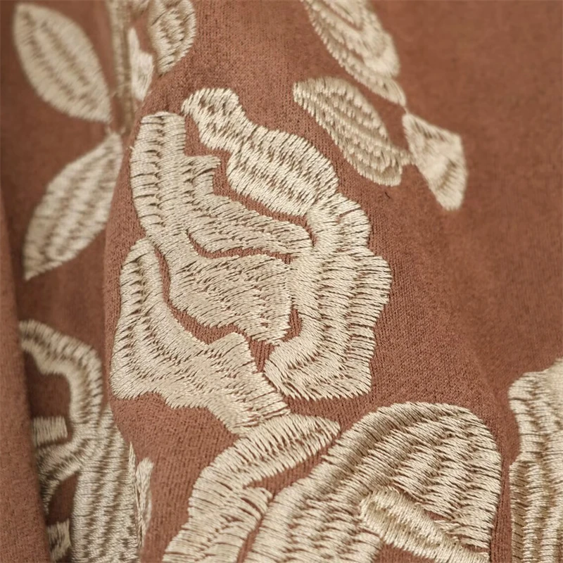 KEYANKETIAN Lente nieuwe dameskleding temperament, taille cinching, enkele rij knopen geborduurde shirt stijl jurk, lange rok