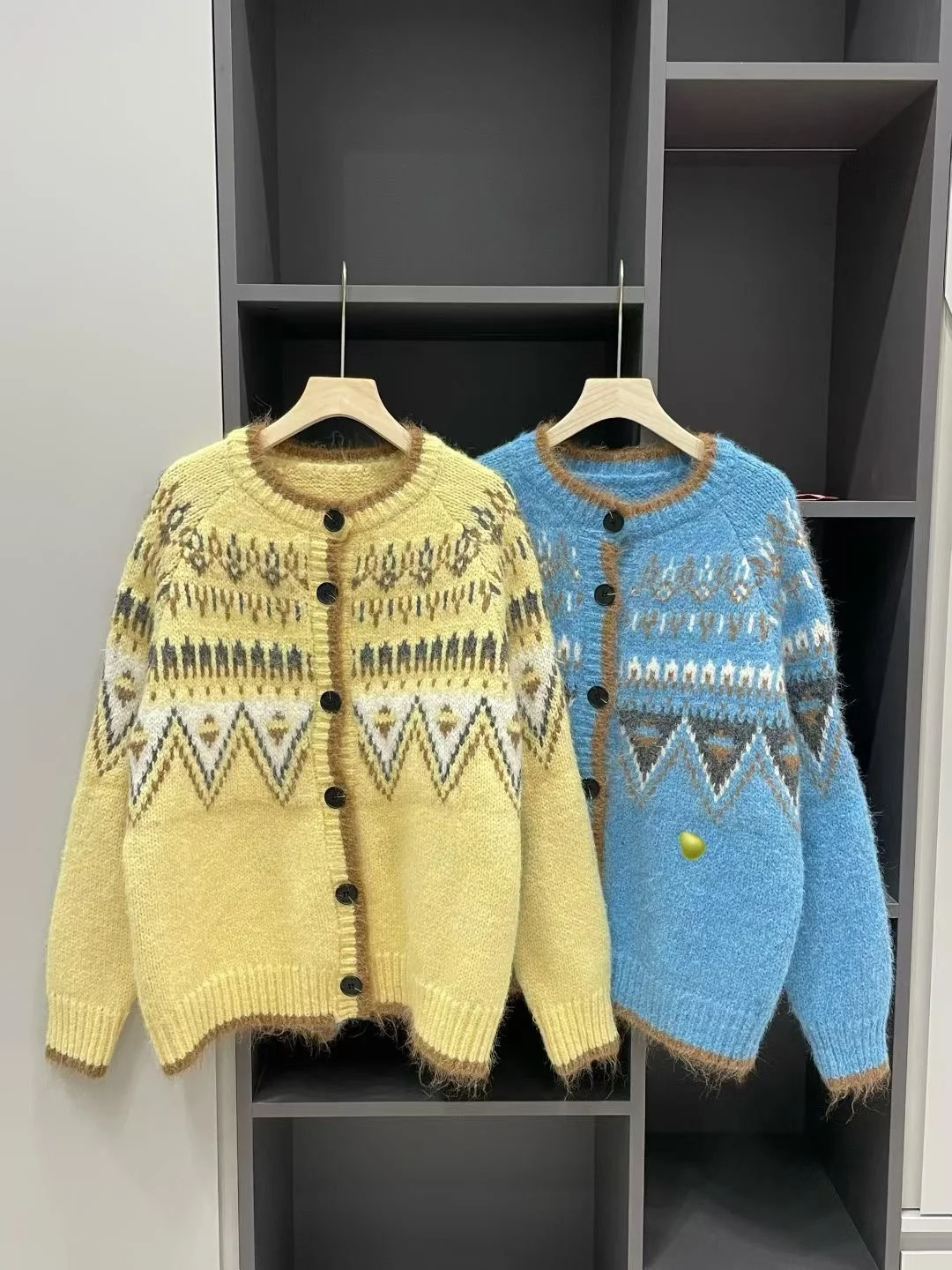 

Вязаный свитер в стиле ретро Fair Isle, женский осенне-зимний универсальный топ, цветной дизайн с кисточками, теплое длинное пальто с пальто све