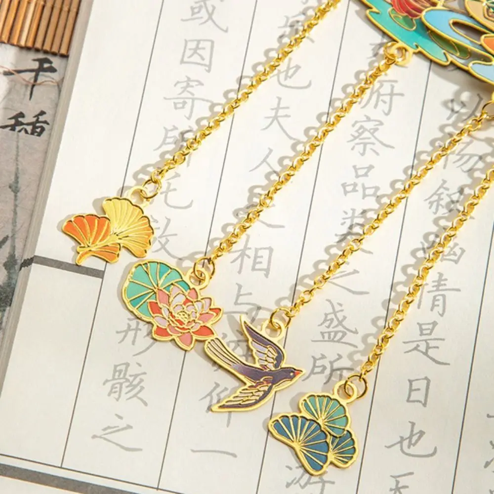 

New Metal Metal Bookmarks Painted Tassel Book Clip Pendant Chinese style Hollow Bookmarks Student Gift