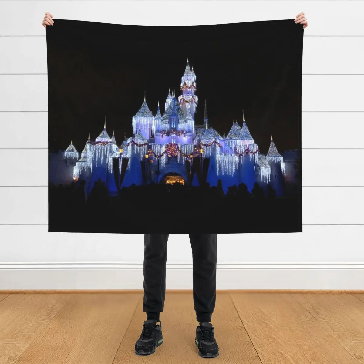 

Christmas Castle - Photograph of Holiday Magic Throw Blanket Multi-Purpose Thin Summer Beddings Blankets