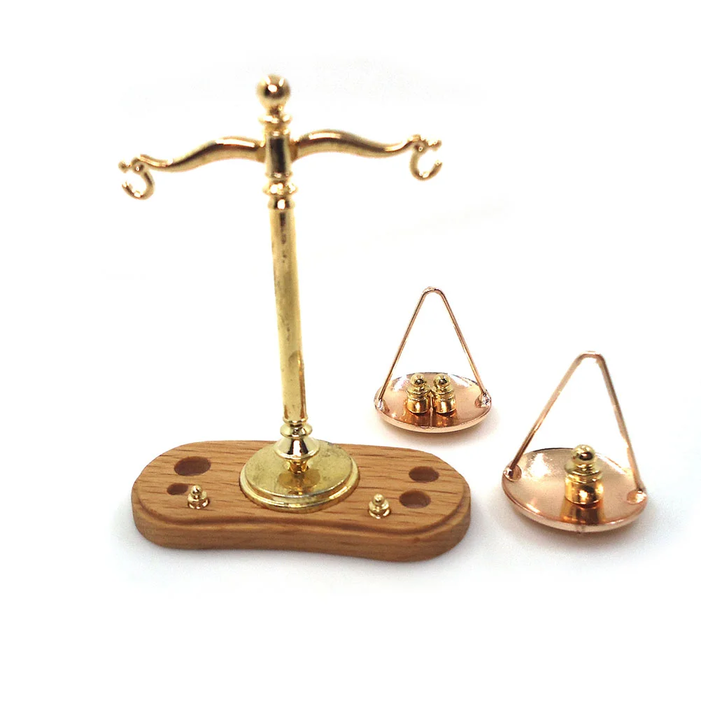 Simulation Balance Beautiful Dolly House Decoration Mini Scale Toy Room Accessories Wooden Weigh