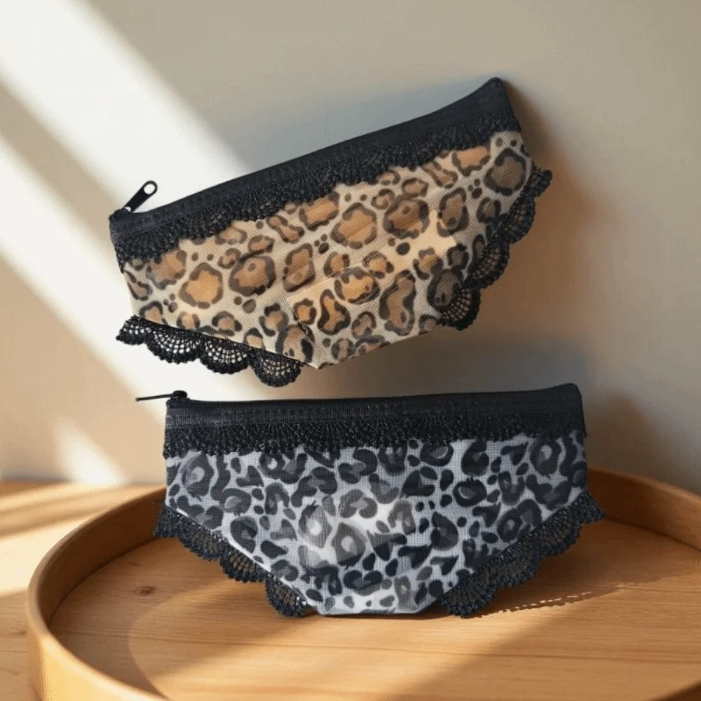 Unique Briefs Shape Cosmetic Bag Lace Heart Transparent Makeup Storage Pouch Y2K Mesh Toiletry Bag Storage for Travel