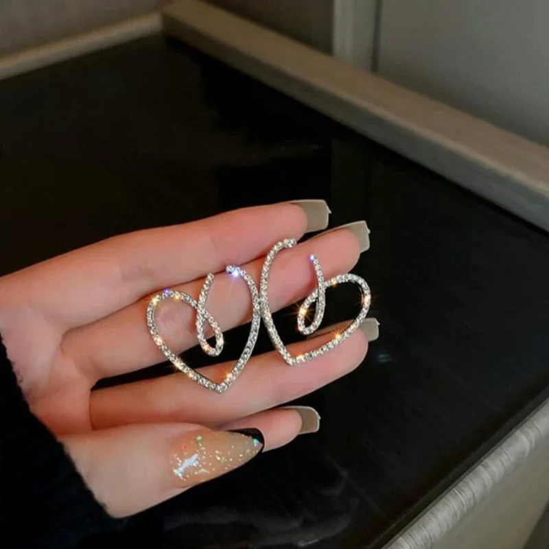 2023 New Trendy Heart Shape Big Hoop Earrings for Women Classic Hollow Stainless Steel Dangle Earring Personality Jewelry Gift