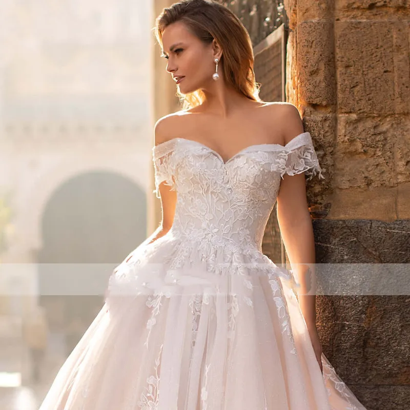 Luxury vestido de novia 2023 Sweetheart Lace Up Ball Gown Wedding Dresses Backless Bead Appliques Court Train Bridal Dress