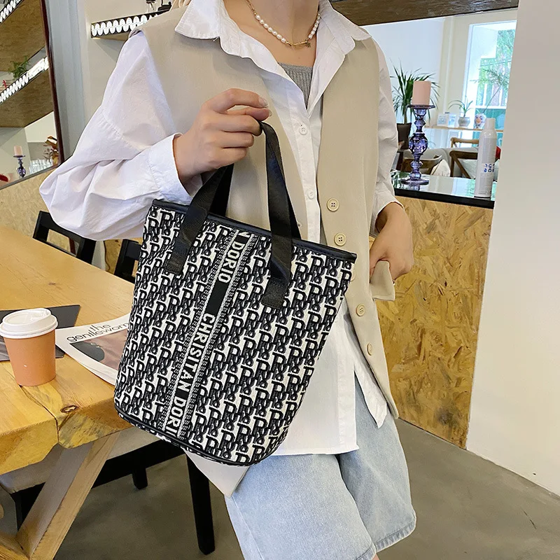 Ladies Canvas Large Capacity Handbag Tote Tote Girls Cosmetic Bag Storage Bag Fashion Simple Commuter Bag