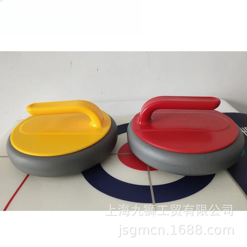 كرة تجعيد مطاطية على الأرض، كرة تجعيد جافة، دعائم رياضية للثلج، تدريب المنافسة، تعليم تجعيد المطاط