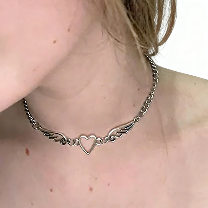 Hohle Herz Engelsflügel Charm Halskette Gothic Choker Halsketten für Frauen Schmuck Zubehör