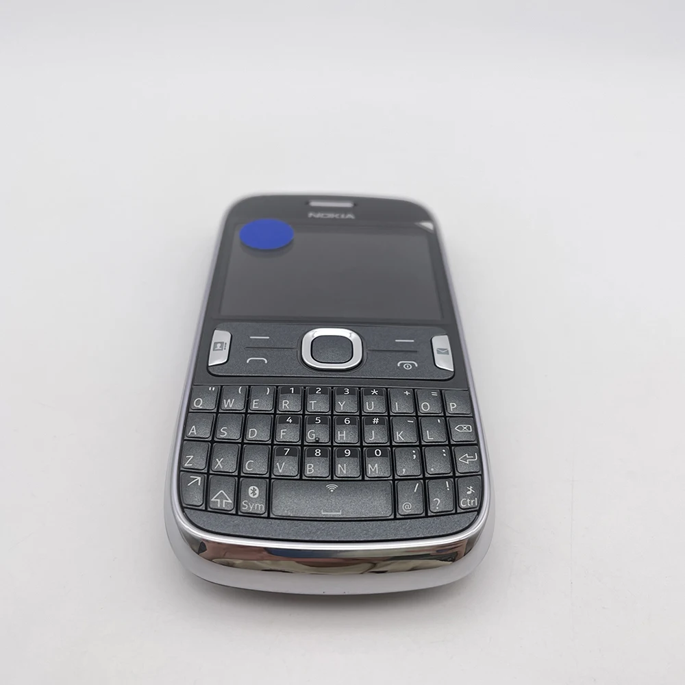 هاتف Nokia Asha 205 الأصلي مصنوع في فنلندا يدعم اللغة الإنجليزية بحالة جيدة
