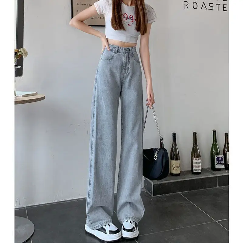 

High-waisted slimming wide-leg floor-length pants, vintage straight-leg jeans, flattering for pear-shaped body, plus-size loose