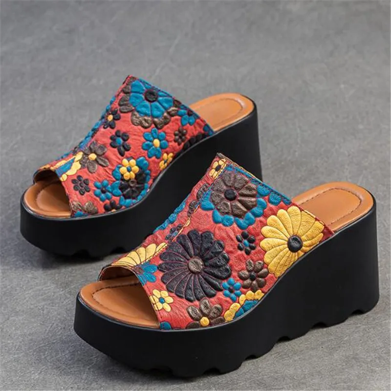 2024 Summer Classic Flowers Fashion Sandals Cow Leather Shoes Women Slippers Sandals Hollow Platform Shoes Woman Wedges Sandals