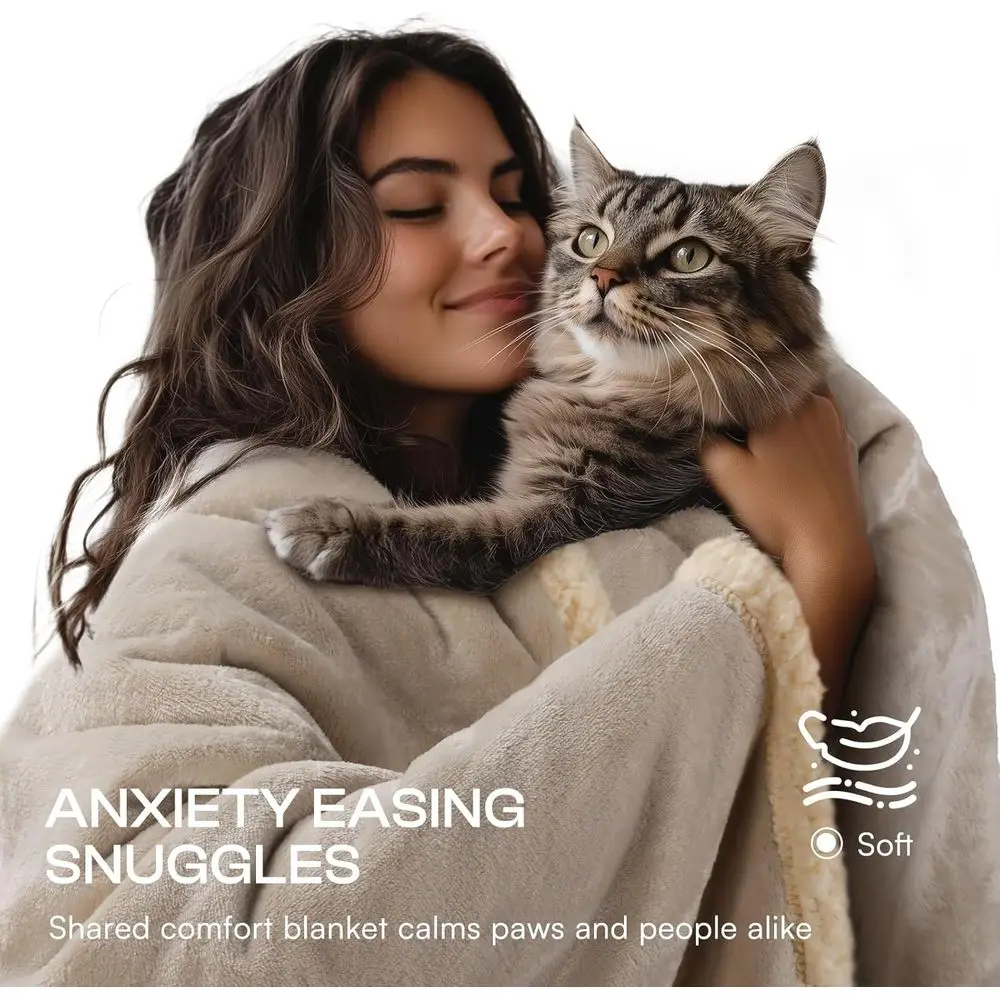 Funda de sofá reversible de forro polar Sherpa, manta impermeable para perros para sofás, adecuada para mascotas pequeñas a grandes, tamaño king beige oscuro (