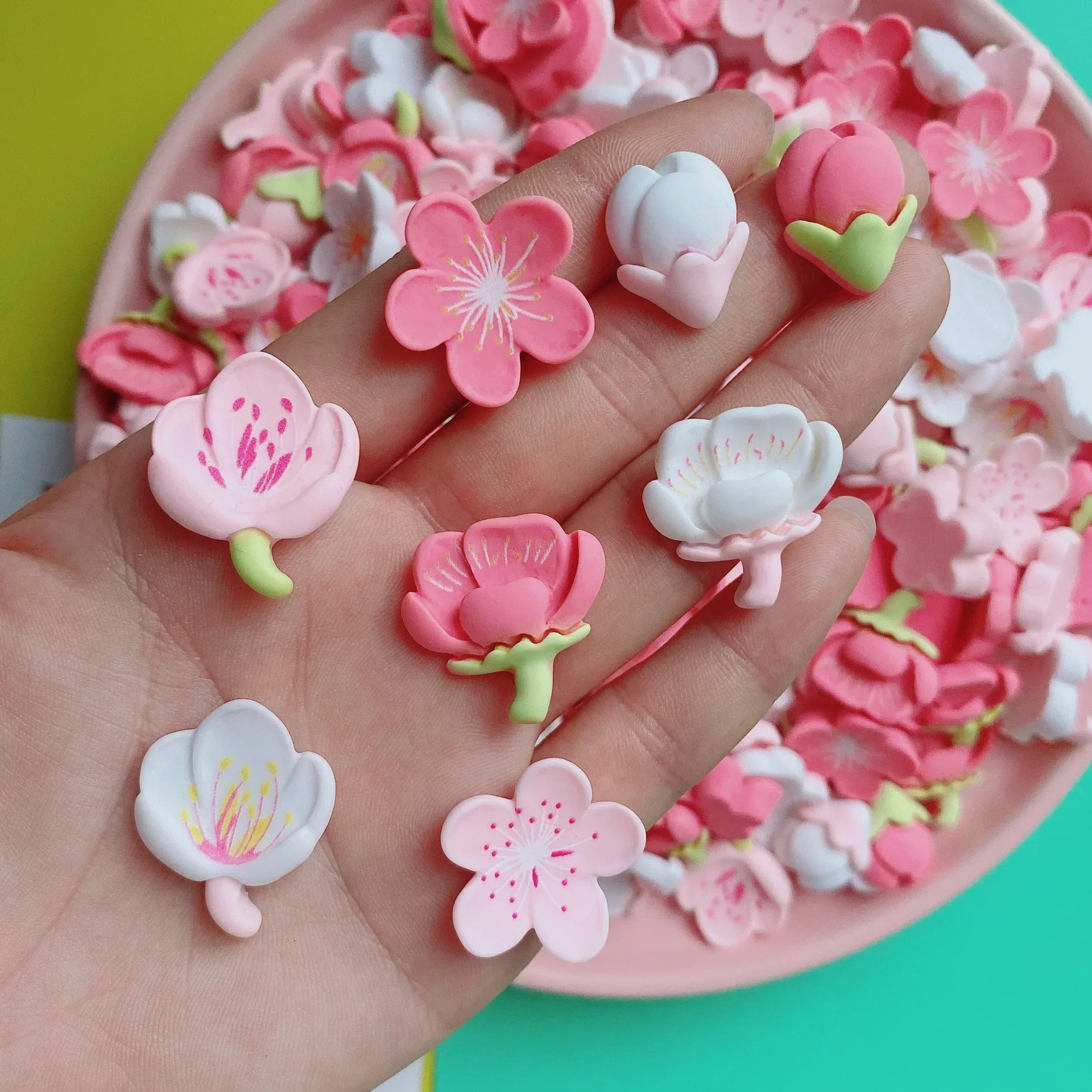 Cartoon solid color peach blossom resin accessories homemade mobile phone case material package hairpin jewelry diy decoration