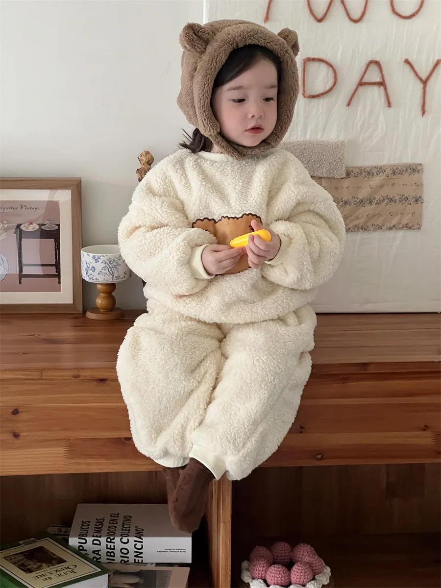 2024 Winter New Baby Plus Velvet Thick Warm Set Girls Cartoon Bear Plush Sweatshirt + Pants 2pcs Suit Toddler Home Wear Outfits