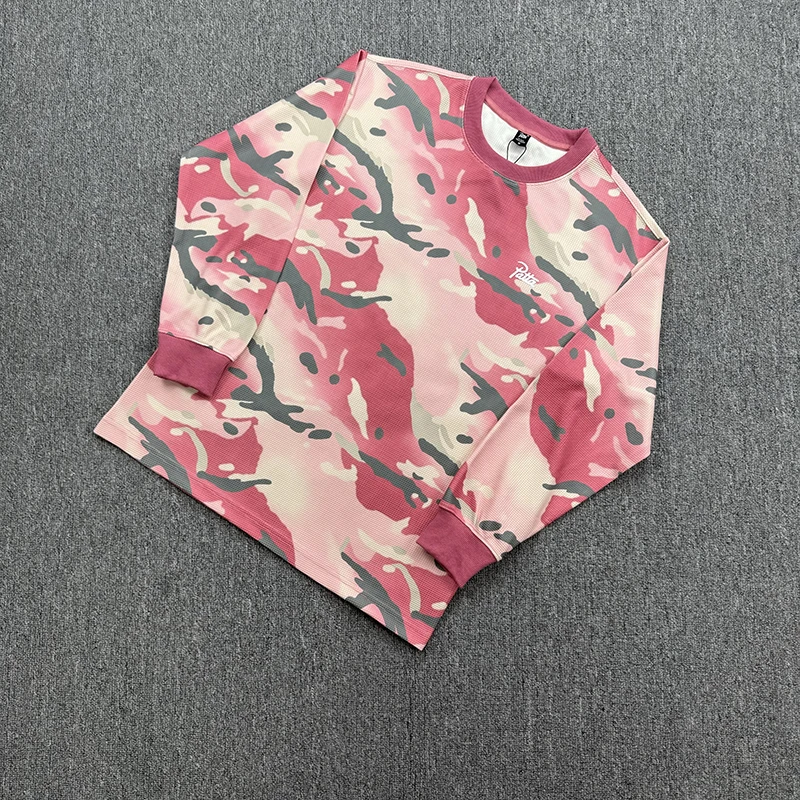 25ss جودة عالية باتا الأحمر التمويه قصيرة الرجال النساء الشارع أزياء السببية نمط جولة الرقبة البلوز