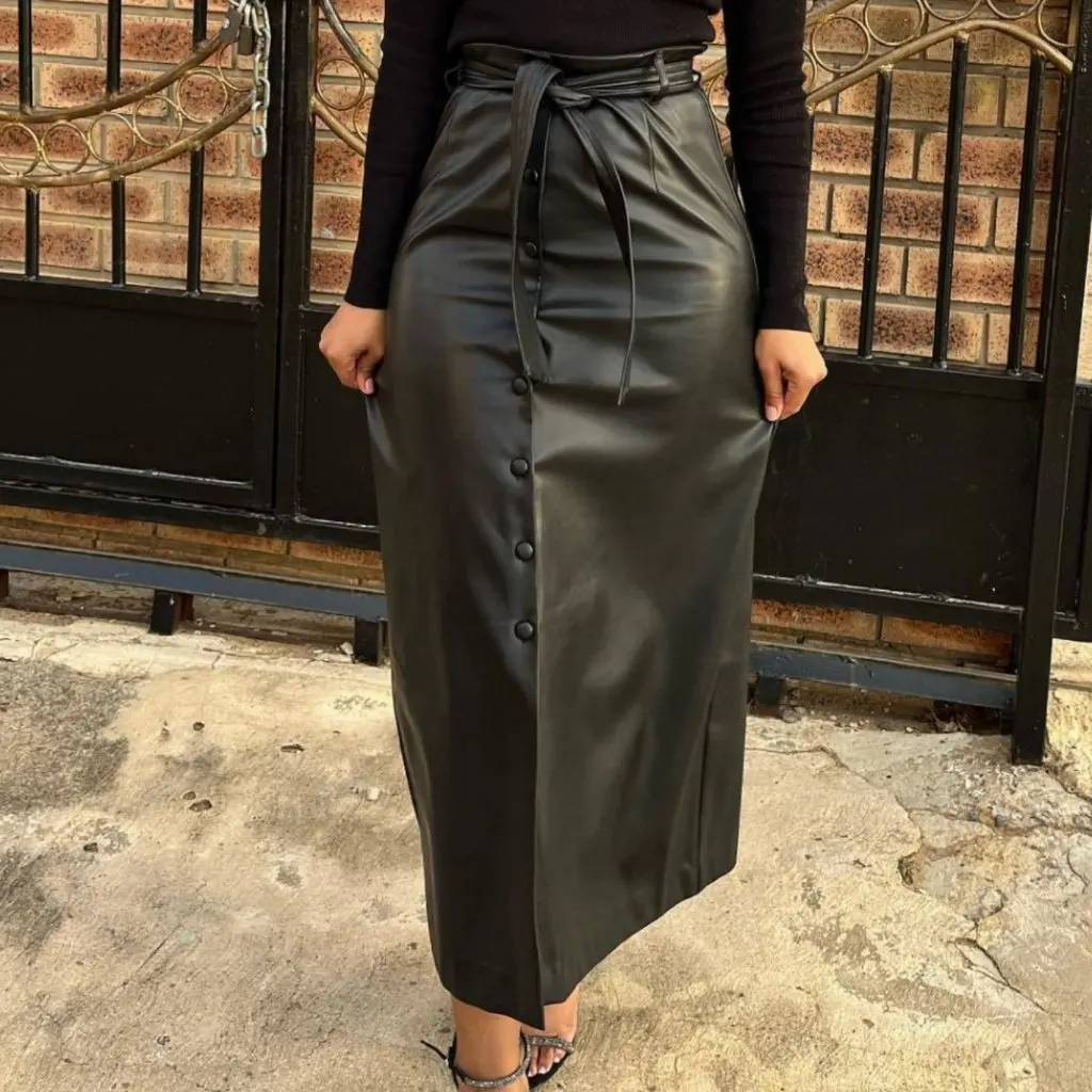 

Fashion Black PU Leather Skirt for Women High Waist Slimming Split Design with Belt Independent Station