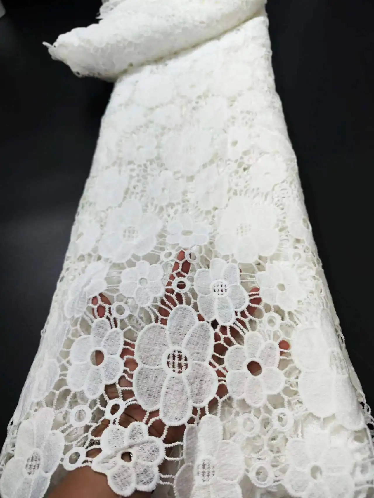 

White Nigerian Milk Silk Guipure Cord Lace Fabric 2023 High Quality African Water Soluble Lace Fabric For Party Dress PJFT2310A