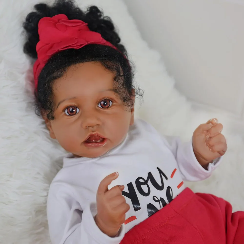 50 cm Babypuppe wie echtes Silikon, wiedergeborene Babys, afroamerikanisches Mädchen, Stoffkörper, verwurzeltes Haar, realistisch bemalt, Geschenk für Neugeborene