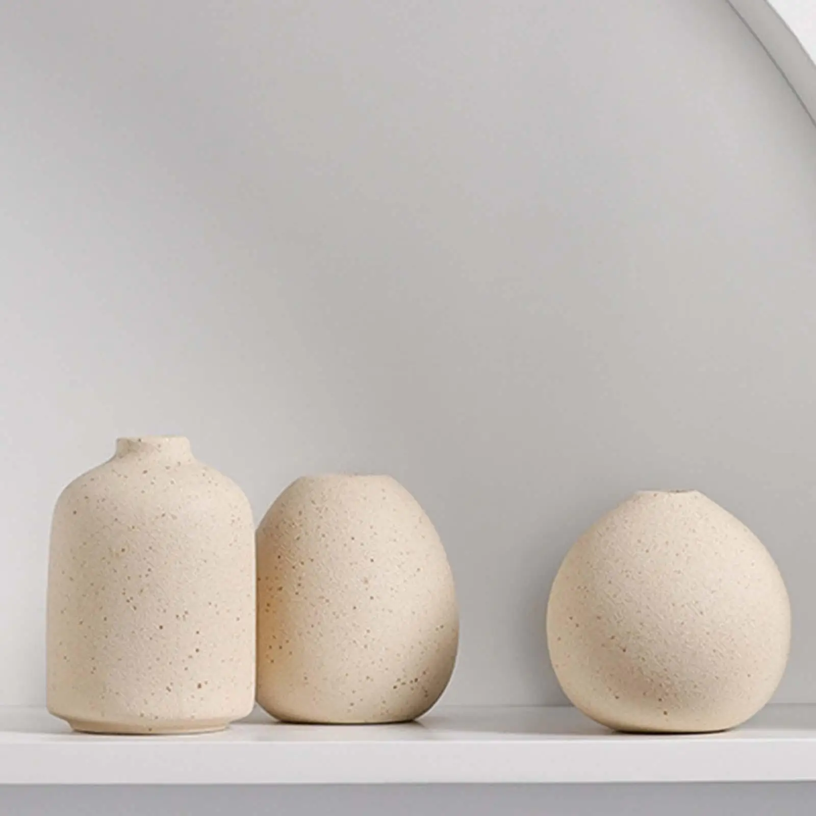 Nordische Vasen, dekorative Tischvasen, Arrangement, Keramikvase für Kaminsims