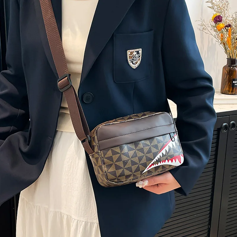 Trendy Shark Mouth Print Crossbody Bag Geometric Pattern Zipper Phone Bag Portable Outdoor Travel Daily Commute Shoulder Bag