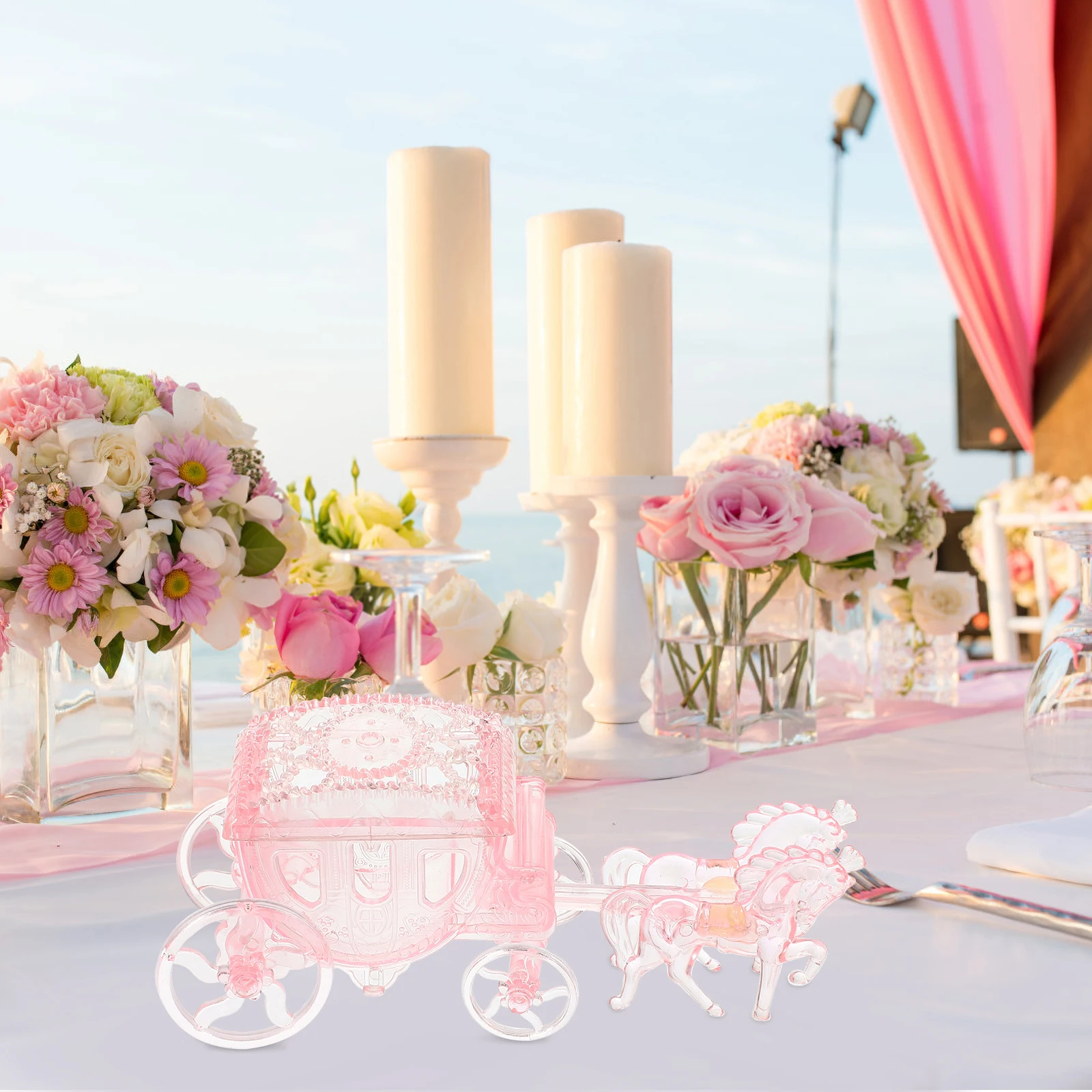 

Clear Carriage Shaped Candy Boxes for Wedding Party Favor Elegant Plastic Containers Royal Theme Gifts Packaging