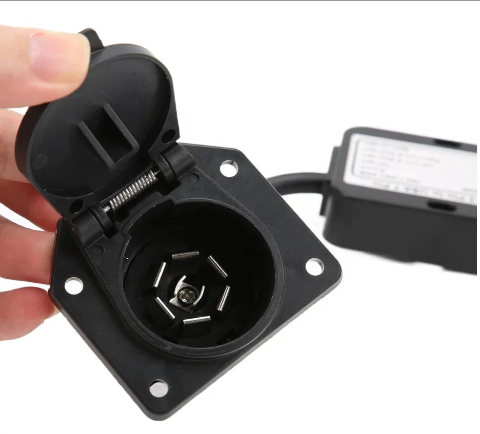 European 13-Pin to American 7-Way Trailer Light Converter Round Plug - view 5