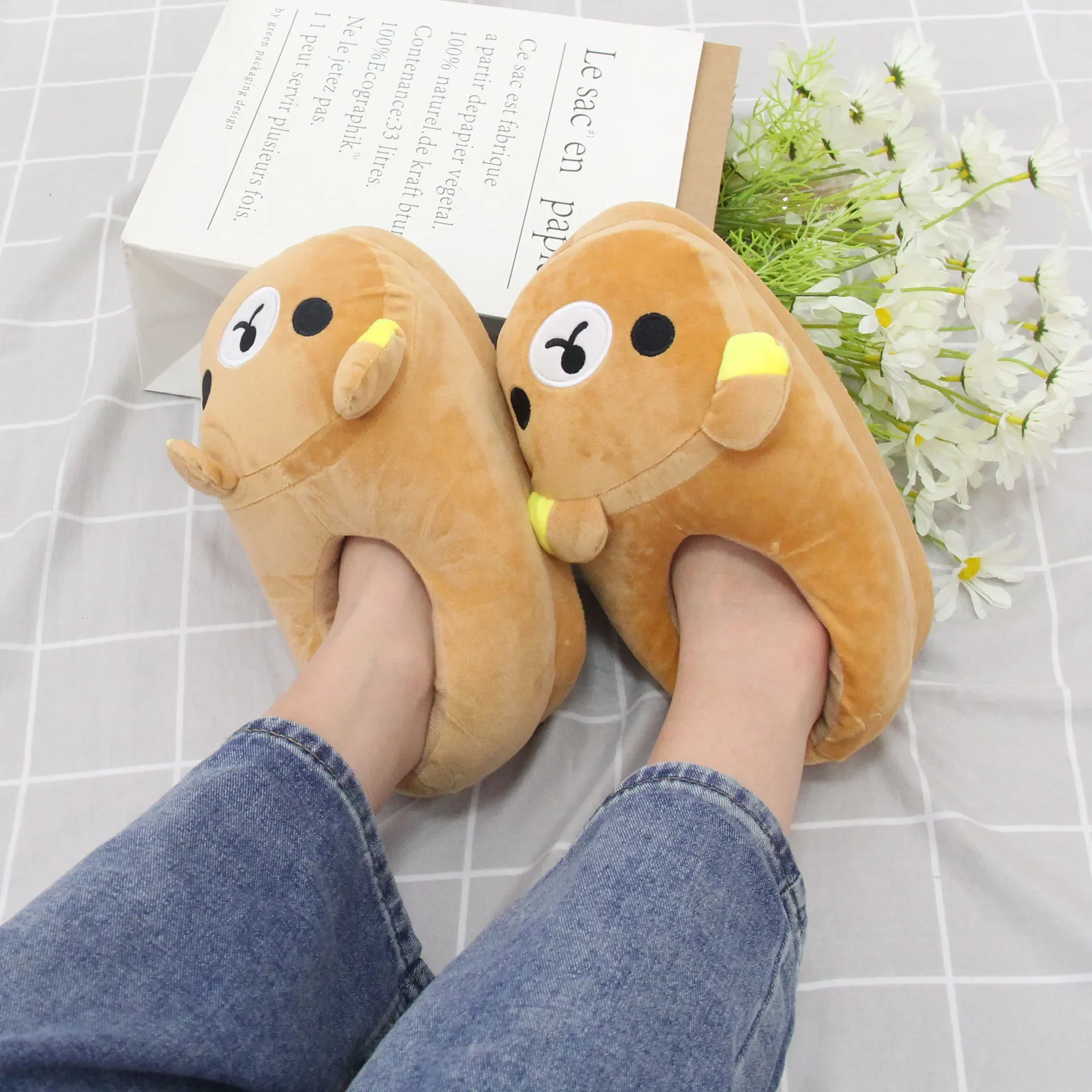 luxury Winter Bear Cotton Ladies Slippers House Home Cartoon Cute Bear Home Indoor Couple Female Warm Indoor Slipper Casual