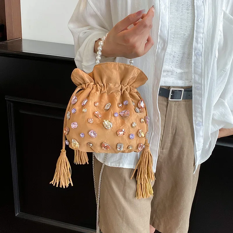 Ladies' Luxury Embroidered Diamond Beaded Shoulder Sling Bag, New High-End Pearl Handbag with Fashionable Versatile Bucket Bag