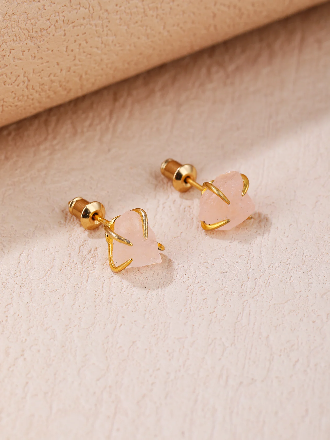 BOROSA 5Pcs Rose Quartz Studs Earrings Woman Studs Birthstone for Women Unshaped Earrings Gold Plated Stud GH008