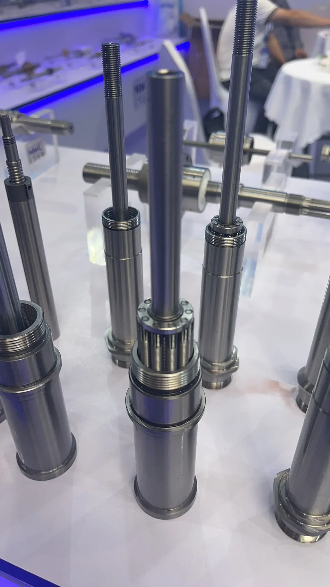 High Speed Small Sized Reversing Planetary Roller Screw High Speed Ball Screw Robot Arm Inverted Roller Screw