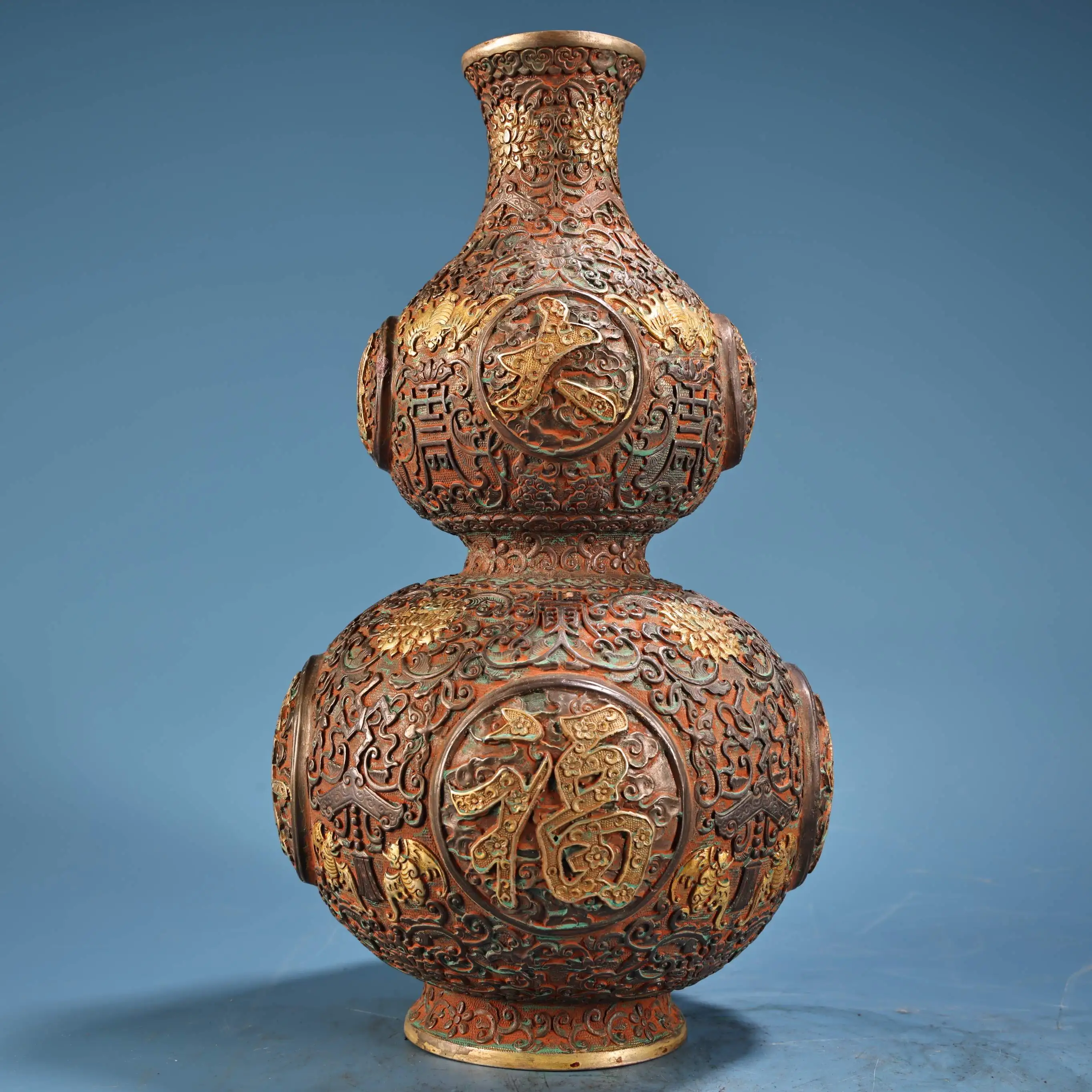 Folk Collection Old Bronze Gilded High Relief Cinnabar Bat pattern Longevity Blessing Gourd shaped Vase Amass wealth Ornaments