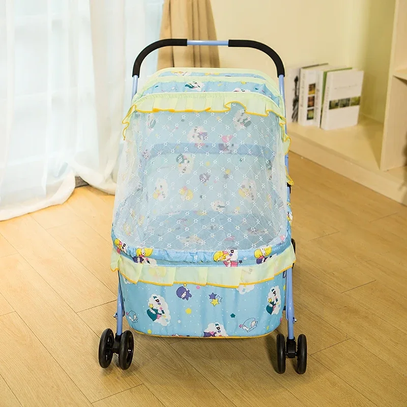 Baby Crib with Roller Hand Push Trolley Cot Baby Bassinet Multi-function Portable Crib Game Bed with Roll Wheel Mosquito Net